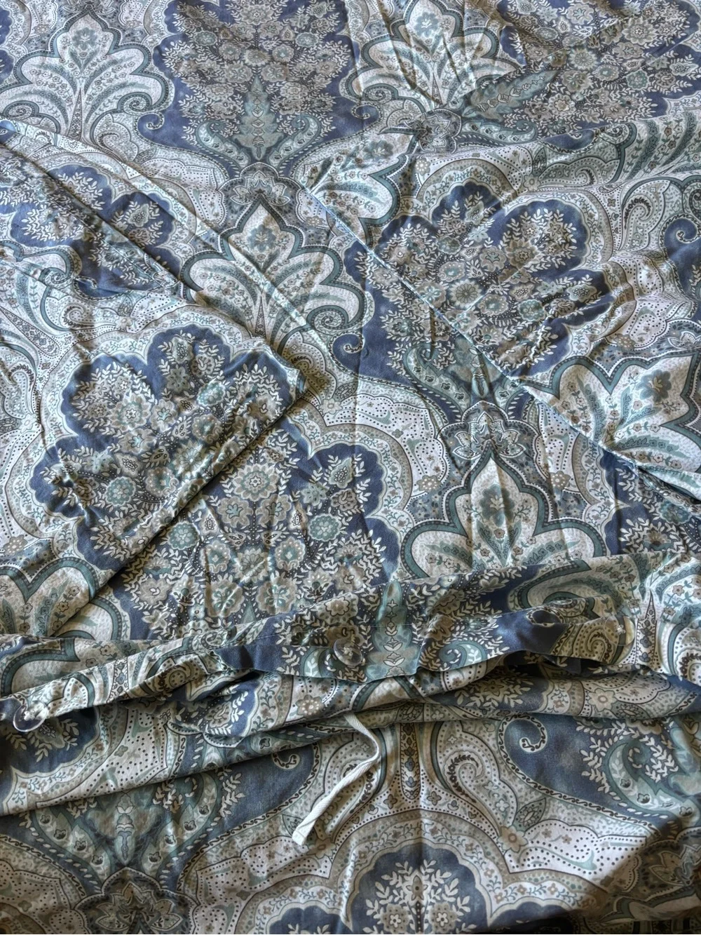 Pottery Barn King Size Paisley Blue Duvet Cover